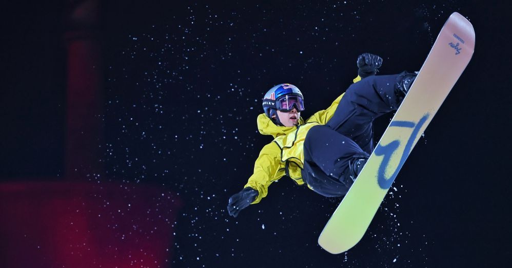 第40分钟，佩里神勇扑出约罗的头球攻门。 来源：utdreport